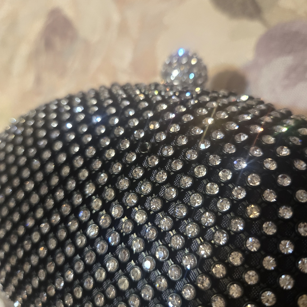 Lulu Townsend Black and Silver Rhinestone Clutch 7" x 4.5" - Picture 2 of 6